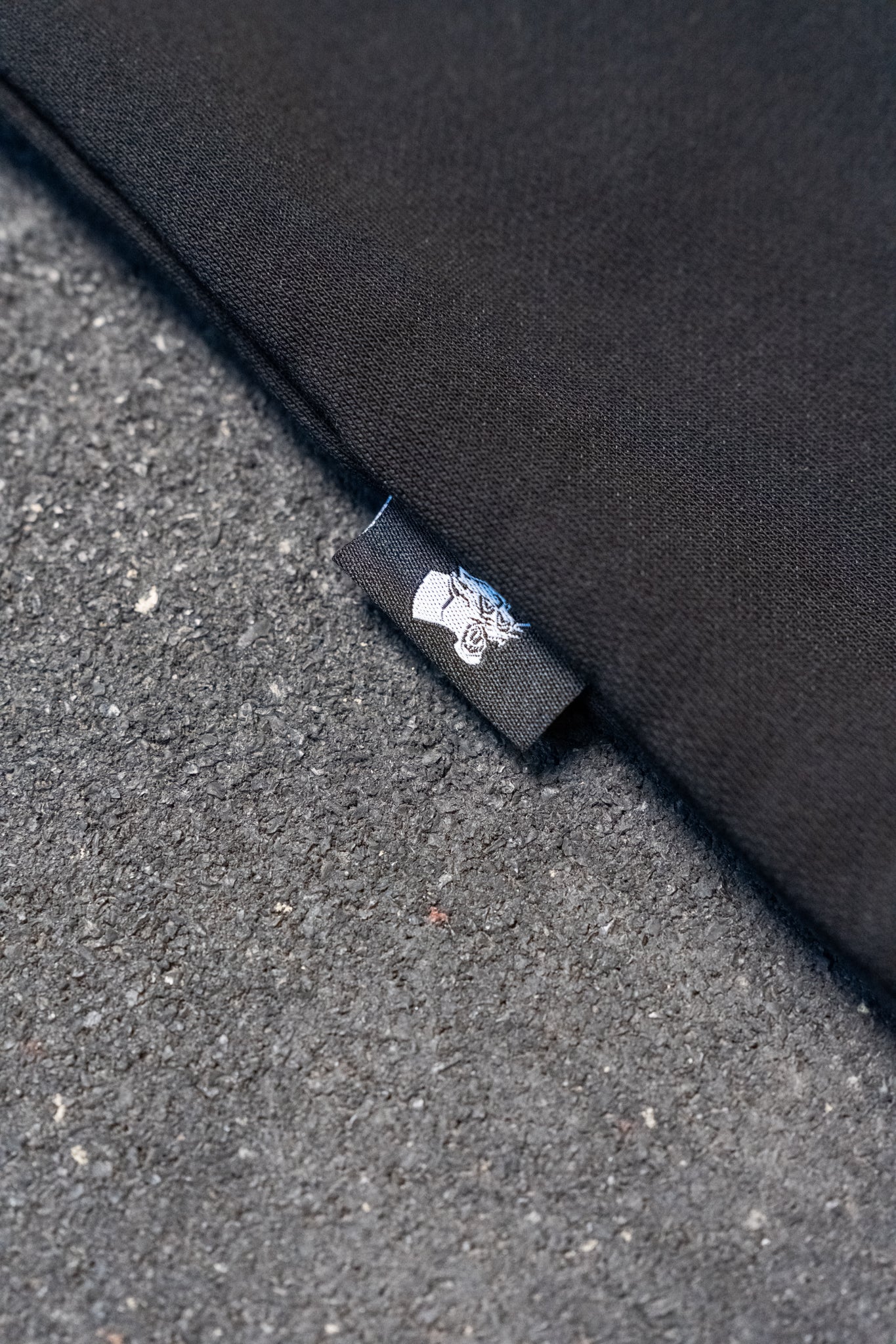 Oversize Cut-Off Hoodie (Raw Cut)