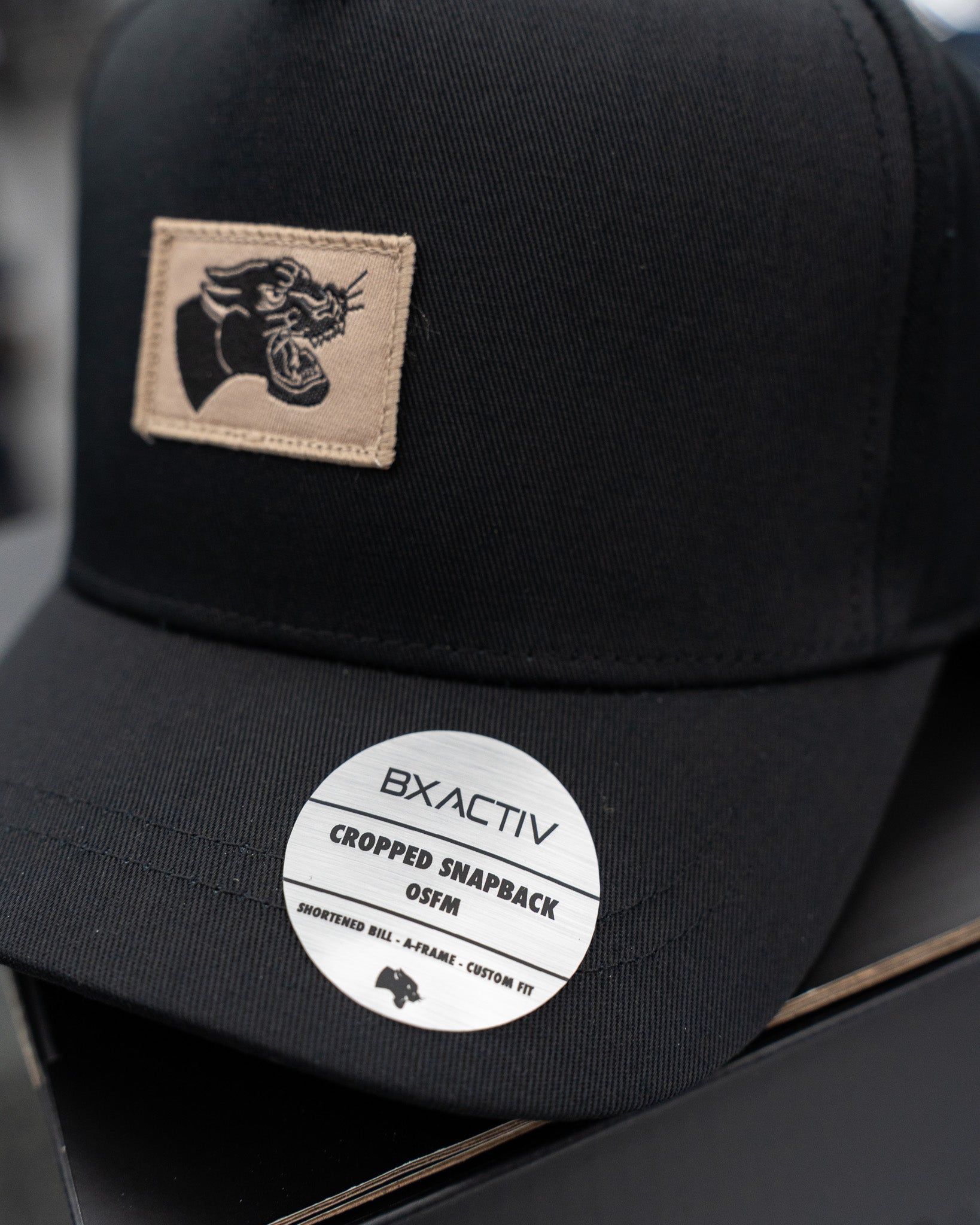 Cropped Snapback - Panther Logo BA001